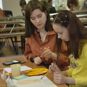 Студенты отделения «Живопись» провели мастер-класс в социальном приюте «Мечта»