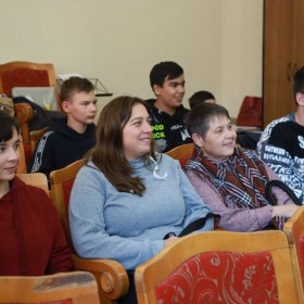 13 октября в нашем колледже прошла "Живая экскурсия" для воспитанников православного центра милосердия и культуры им. Людмилы Киселёвой.
