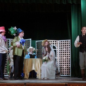 В колледже культуры прошел показ спектакля по пьесе французского драматурга Эжена Лабиша " Соломенная шляпка".