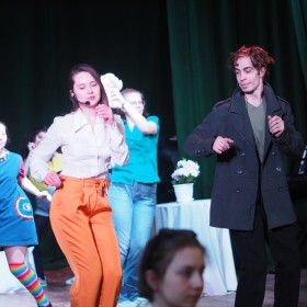 19 апреля, на сцене колледжа, состоялась премьера мюзикла Джонатана Ларсона "Тик-Так...БУМ!"
