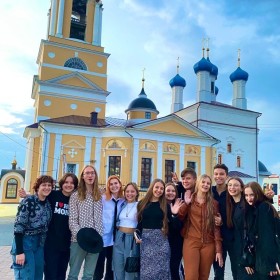 Студенты колледжа сп. «Актёрское искусство» посетили спектакль-концерт в рамках фестиваля “Гармония времен” в Боровске