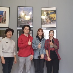 Студенты 3 и 4 курсов сп."Фото - и видеотворчество" посетили экспозиции художественной и фотовыставки в Калужском музее изобразительных искусств
