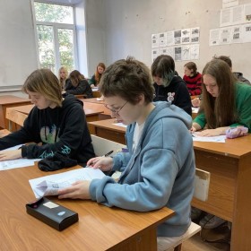 Студенты Калужского областного колледжа культуры и искусств принимают участие во Всероссийских проверочных работах