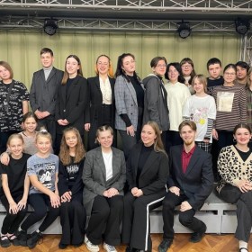 13 ноября студенты 4 курса «Театральное творчество» подготовили и провели мастер-класс по сценической речи для учащихся «Театрального отделения» центра «Созвездие»
