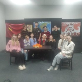 ⚡Кураторы учебных групп в Калужском областном колледже культуры и искусств поздравили своих студентов с профессиональным праздником – Днем студента.