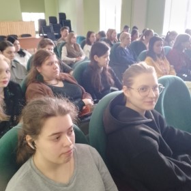 Сегодня сотрудники Агентства развития бизнеса Калужской области провели встречу со студентами колледжа.