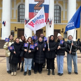 Наши студенты активно участвовали в шествии на Театральной площади, посвященном Дню студенчества!