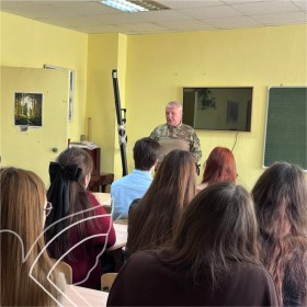 В нашем колледже прошла встреча с Никитиным Владимиром Эммильевичем, рядовым добровольцем Донбасса 2015 года.