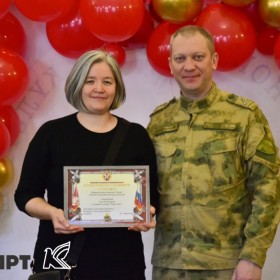 Награждение победителей конкурса «АРТ•ТОЧКА» в номинации «ПАРТА ГЕРОЯ»