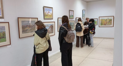 Студенты 1–3‑х курсов отделения дизайна посетили персональную выставку Павла Вольфсона!