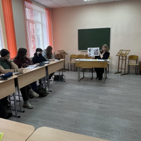 «Неделя космоса»: лекция о Юрии Гагарине для студентов-художников!