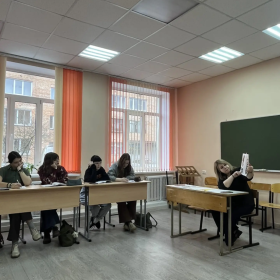 «Неделя космоса»: лекция о Юрии Гагарине для студентов-художников!