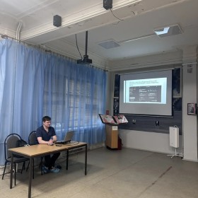 С гордостью представляем вам Волкова Артёма Юрьевича — преподавателя нашего Колледжа и ценного сотрудника ШКИ.