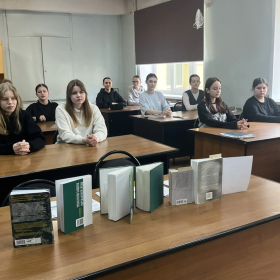 Сегодня к нам в колледж пришли гости из «Белинки» с крутым мероприятием «Экология начинается с тебя»!