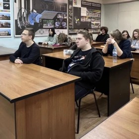 В колледже культуры прошло обучение «Как защитить себя при беспилотной, авиационной или ракетной атаке».