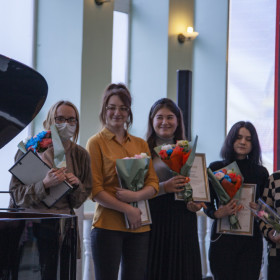 6 октября в Калужской областной филармонии состоялось награждение победителей ежегодных областных конкурсов на присуждение именных стипендий Правительства Калужской области.